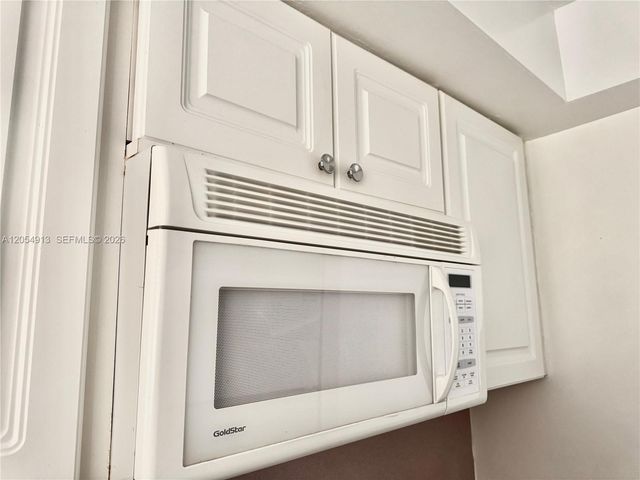 3500 Harrison St 12, Hollywood, FL 33021