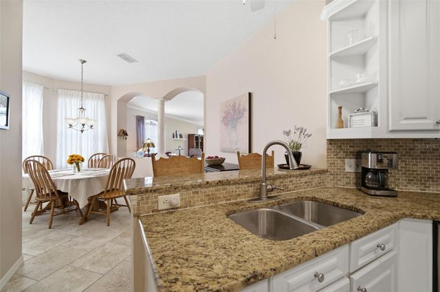 6057 SANDHILL RIDGE DRIVE, Lithia, FL 33547