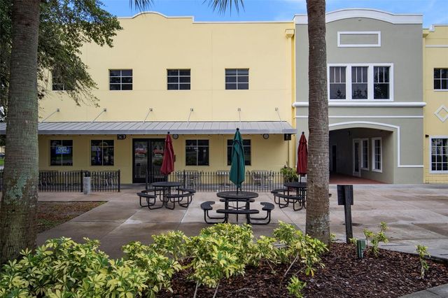 6057 SANDHILL RIDGE DRIVE, Lithia, FL 33547