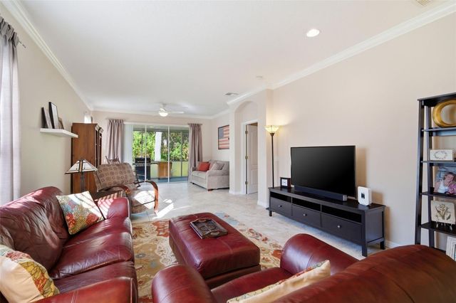 6057 SANDHILL RIDGE DRIVE, Lithia, FL 33547