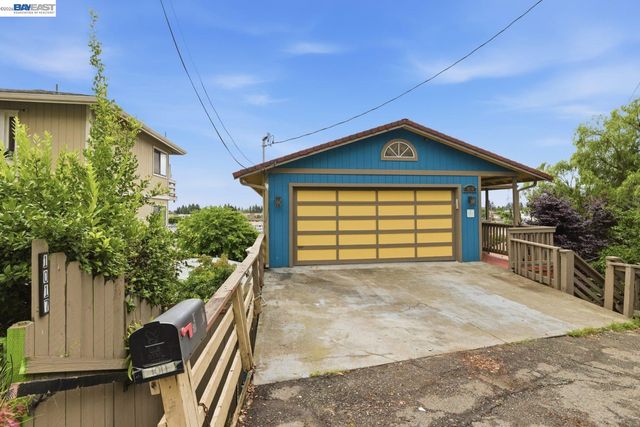 1019 Central Blvd, Hayward, CA 94542