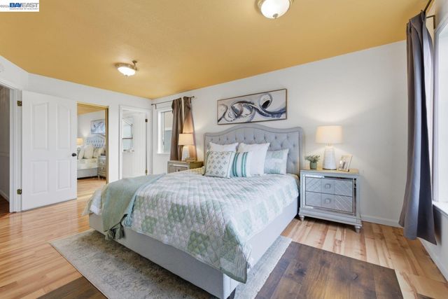 1019 Central Blvd, Hayward, CA 94542