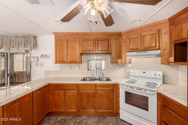 206 S 56TH Street, Mesa, AZ 85206