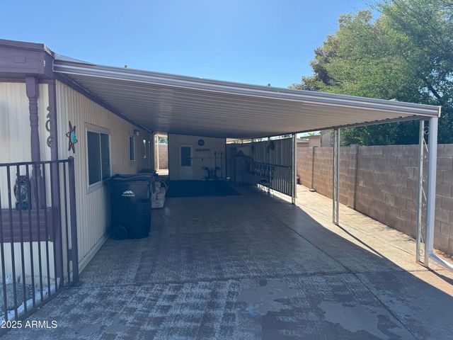 206 S 56TH Street, Mesa, AZ 85206