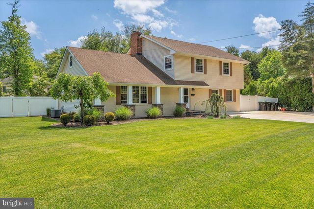 75 GARDENS AVE, Berlin, NJ 08009