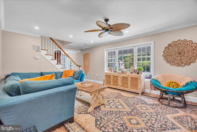 75 GARDENS AVE, Berlin, NJ 08009
