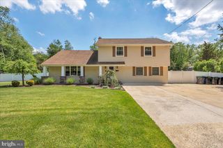 75 GARDENS AVE, Berlin, NJ 08009