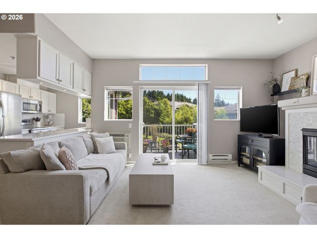 14830 Sw SANDHILL Loop 203, Beaverton, OR 97007