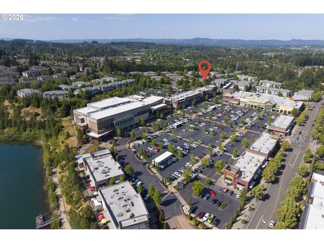 14830 Sw SANDHILL Loop 203, Beaverton, OR 97007