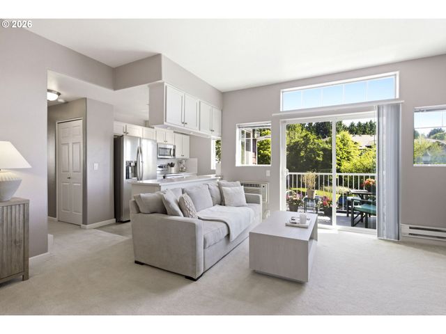 14830 Sw SANDHILL Loop 203, Beaverton, OR 97007