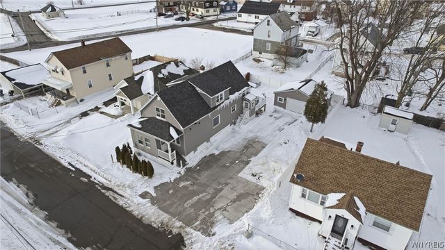 24 Pearl Avenue, Lackawanna, NY 14218