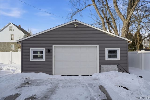 24 Pearl Avenue, Lackawanna, NY 14218