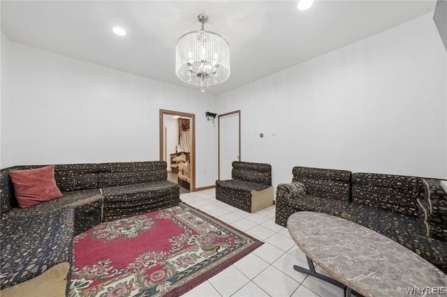 24 Pearl Avenue, Lackawanna, NY 14218