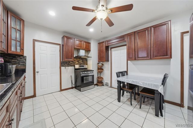 24 Pearl Avenue, Lackawanna, NY 14218