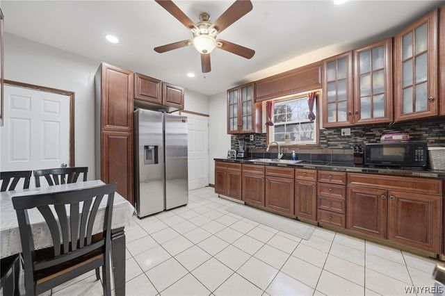 24 Pearl Avenue, Lackawanna, NY 14218