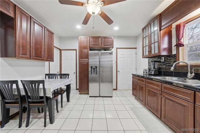 24 Pearl Avenue, Lackawanna, NY 14218