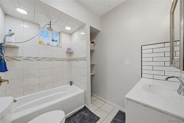 24 Pearl Avenue, Lackawanna, NY 14218