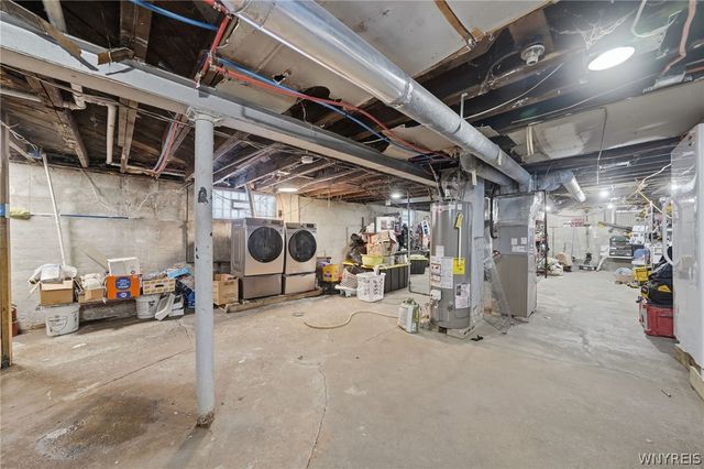 24 Pearl Avenue, Lackawanna, NY 14218