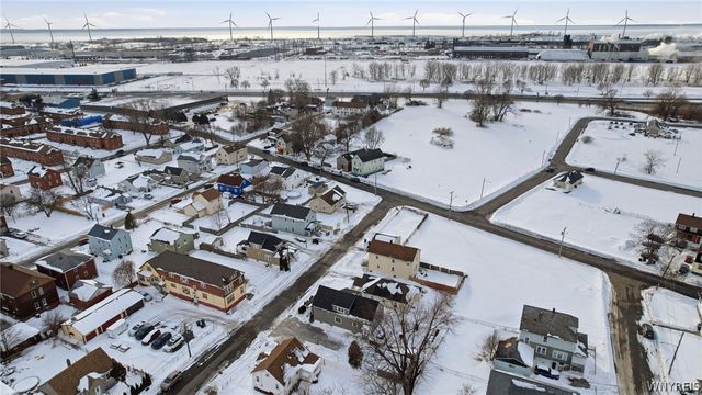 24 Pearl Avenue, Lackawanna, NY 14218