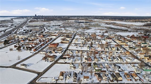 24 Pearl Avenue, Lackawanna, NY 14218