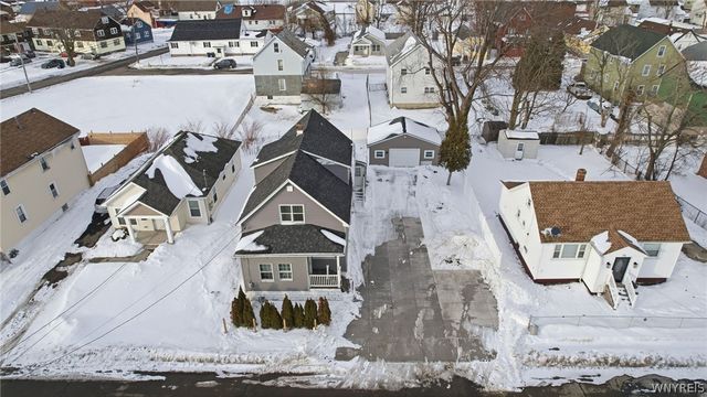 24 Pearl Avenue, Lackawanna, NY 14218