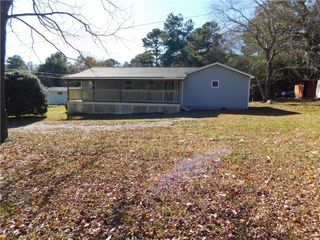 332 Newtown NE Road, Calhoun, GA 30701