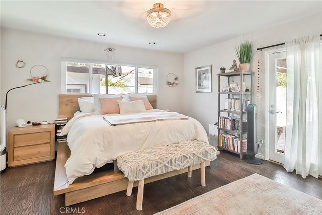 23861 Califa, Woodland Hills, CA 91367