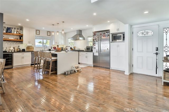 23861 Califa, Woodland Hills, CA 91367