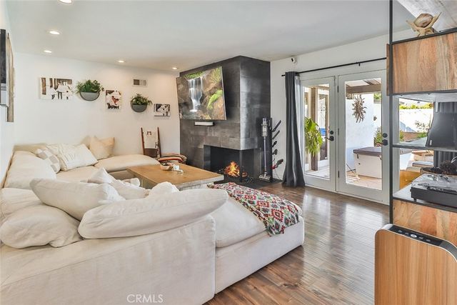 23861 Califa, Woodland Hills, CA 91367