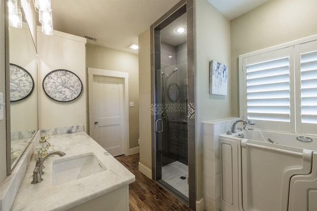 5775 Fm 2947, Quinlan, TX 75474