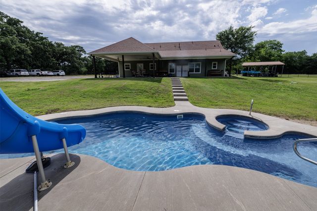 5775 Fm 2947, Quinlan, TX 75474