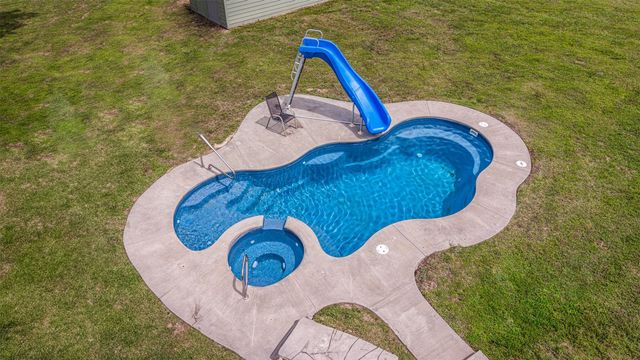 5775 Fm 2947, Quinlan, TX 75474
