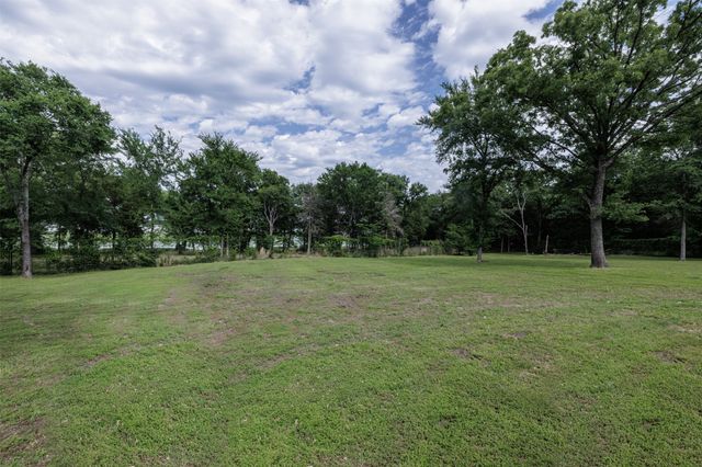5775 Fm 2947, Quinlan, TX 75474