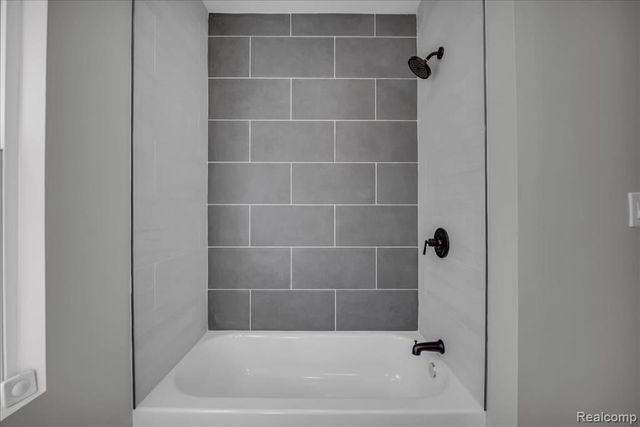 3138 Canton St, Detroit, MI 48207