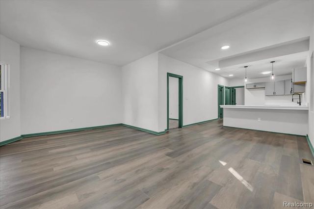 3138 Canton St, Detroit, MI 48207