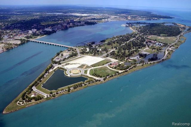 3138 Canton St, Detroit, MI 48207