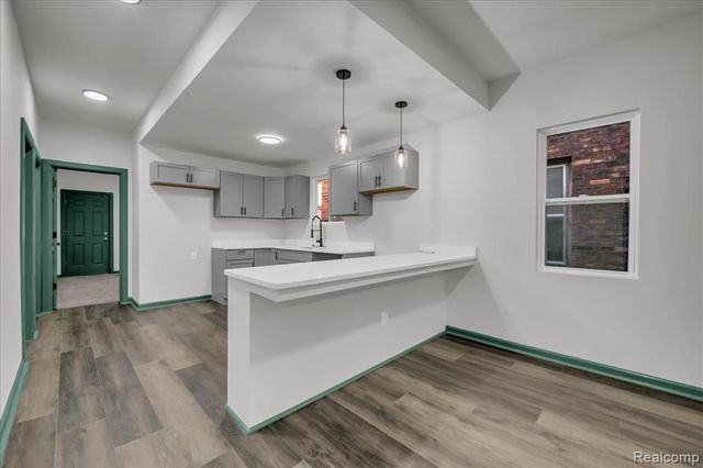 3138 Canton St, Detroit, MI 48207