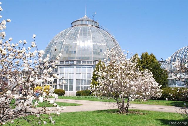 3138 Canton St, Detroit, MI 48207