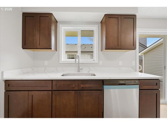 19805 Sw ROCK Rd, Beaverton, OR 97003