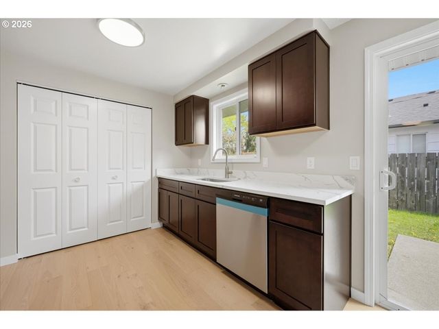 19805 Sw ROCK Rd, Beaverton, OR 97003