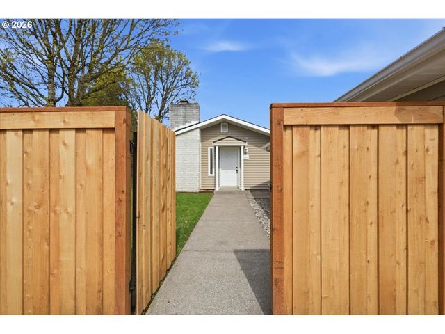 19805 Sw ROCK Rd, Beaverton, OR 97003