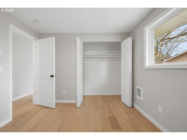 19805 Sw ROCK Rd, Beaverton, OR 97003