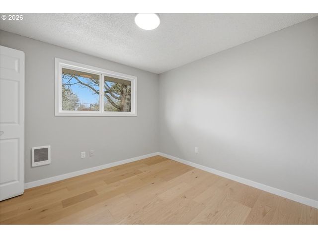 19805 Sw ROCK Rd, Beaverton, OR 97003