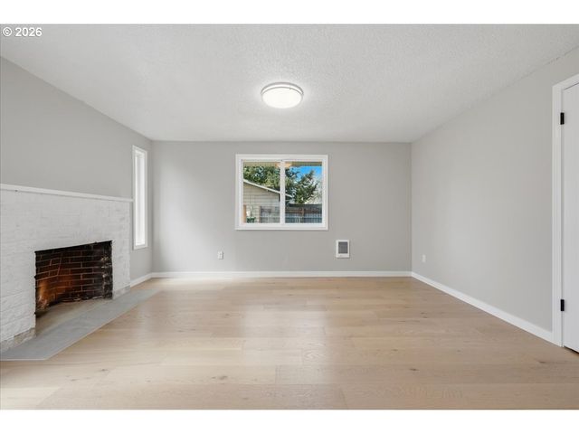 19805 Sw ROCK Rd, Beaverton, OR 97003