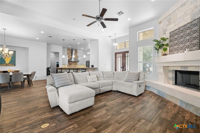 602 Didgeridoo Trail, New Braunfels, TX 78132