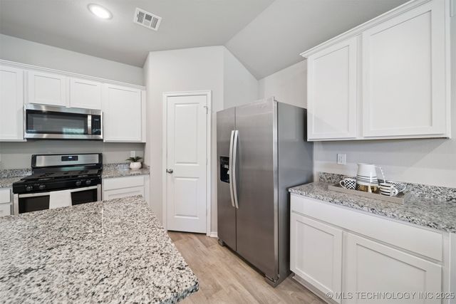 3005 Talbot Circle, Bartlesville, OK 74006