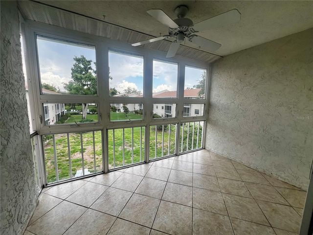 3981 MACEACHEN BOULEVARD 330, Sarasota, FL 34233