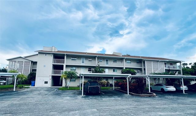 3981 MACEACHEN BOULEVARD 330, Sarasota, FL 34233