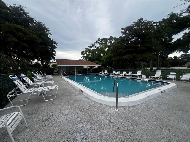 3981 MACEACHEN BOULEVARD 330, Sarasota, FL 34233