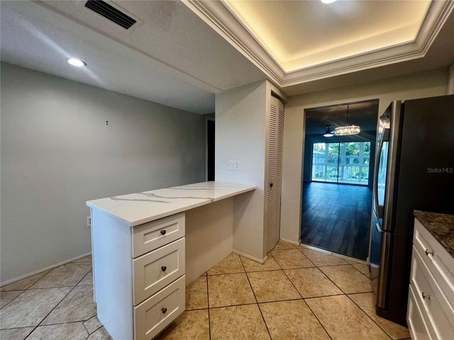 3981 MACEACHEN BOULEVARD 330, Sarasota, FL 34233